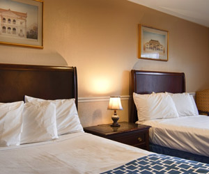 Alpine Inn Hotel in Rockford IL | Rockford hotels that are ...